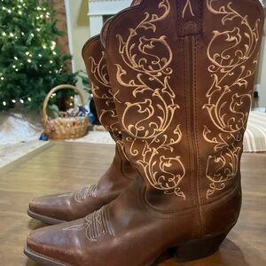 Twisted X Western Boots Womens 8.5 B square EMBROIDERY DISTRESSED Saddle WWT0022